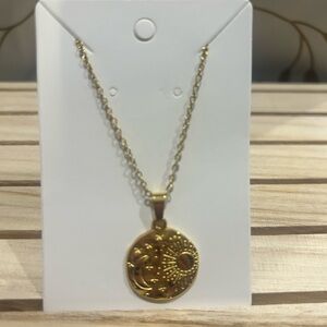 Gold Pendant Necklace